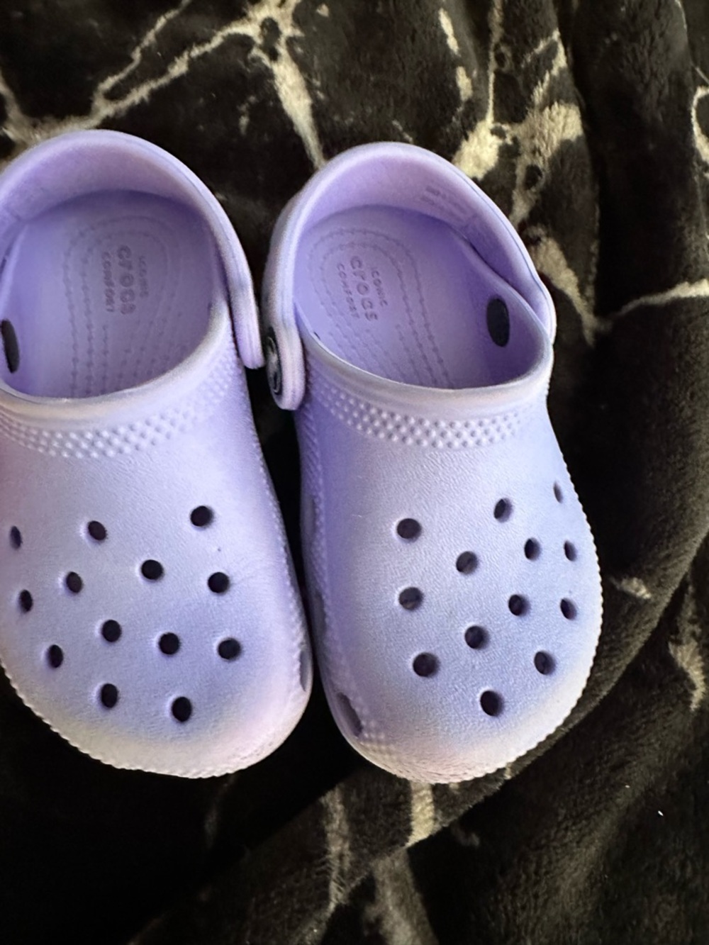 CROCS Kids Classic Clog in Lavender Purple